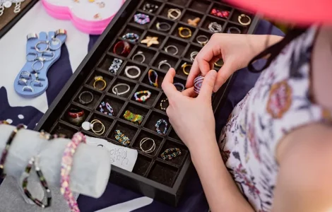 bijoux pierres enfant